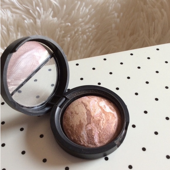 Laura Geller Other - ✨Bronze & Brighten Foundation/Contour✨